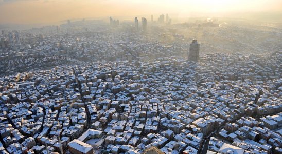 İstanbul'da zelzele ihtarı 1.1 milyon bina etkilenir