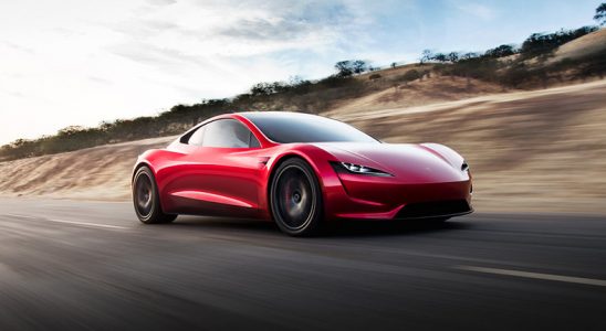 Yeni Tesla Roadster'ın Arda Roket Takıldığını Düşündüren 0-96 kilometre/sa Süresi