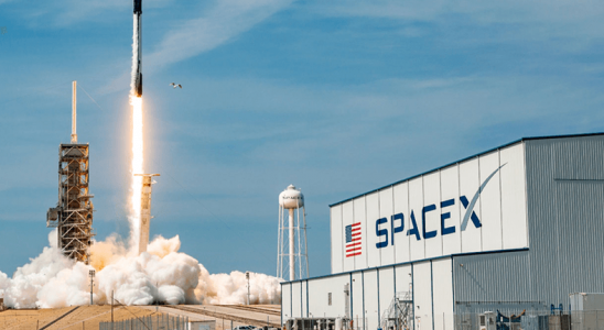 SpaceX'in Uzay Taşıtlarını Geliştirdiği Florida'daki Kuruluşunda Yangın Çıktı