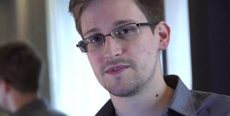 Donald Trump, CIA Operasyonlarını İfşa Eden Edward Snowden'ı Affetmeyi Düşünüyor