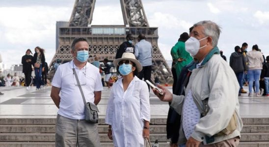 Fransa, Avrupa’daki Günlük Koronavirüs Vaka Sayısı Rekorunu Kırdı