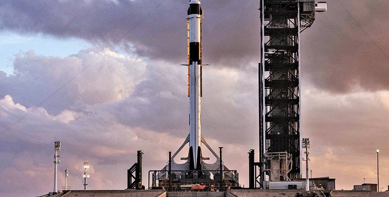 SpaceX, ABD Casus Uydusu Fırlatma Görevini Son Saniyede İptal Etti